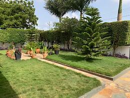 Impeccable 2-bed House With Hot-tub -wi-fi