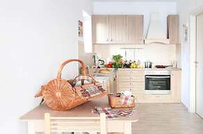 Deluxe King Size Studio - Aloe