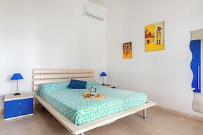 Kallisti Beach House - sea Front