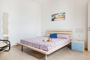 Kallisti Beach House - sea Front