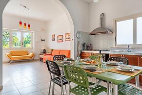 Kallisti Beach House - sea Front