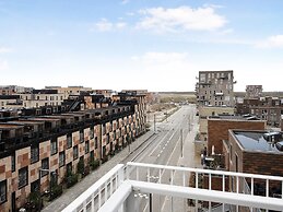 Sanders Arena - Chic 3-bdr Apt Close to Metro
