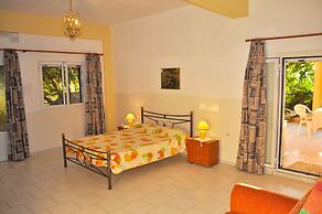 Studio Apartment Tonia With sea View and Garden - Pelekas Beach, Corfu