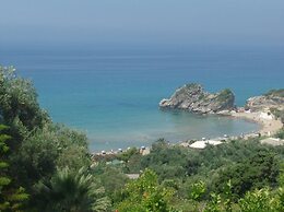 Studio Apartment Tonia With sea View and Garden - Pelekas Beach, Corfu