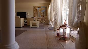 Villa With Pool Children Very Welcome Algarve Portugal for 10 People