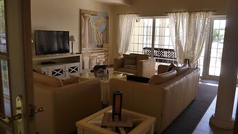 Villa With Pool Children Very Welcome Algarve Portugal for 10 People