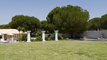 Villa With Pool Children Very Welcome Algarve Portugal for 10 People