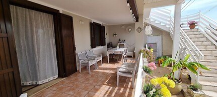 Comfortable Holiday House Close to the sea Down