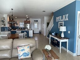 Waterfront Luxury Villa With Sunset Views And Boat Slip 3 Bedroom Town