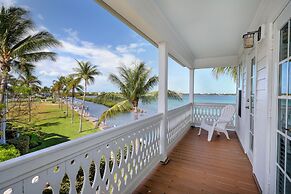 Waterfront Luxury Villa With Sunset Views And Boat Slip 3 Bedroom Vill