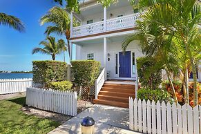 Waterfront Luxury Villa With Sunset Views And Boat Slip 3 Bedroom Vill