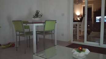 Apartment in Villa - Air Conditioned - Wi-fi - Near the sea