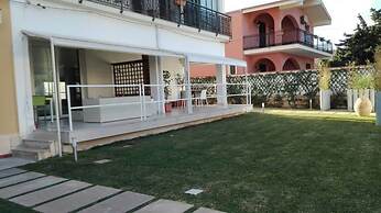 Apartment in Villa - Air Conditioned - Wi-fi - Near the sea