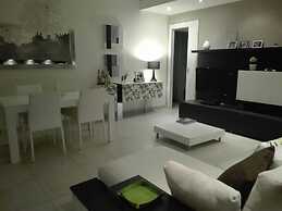 Apartment in Villa - Air Conditioned - Wi-fi - Near the sea