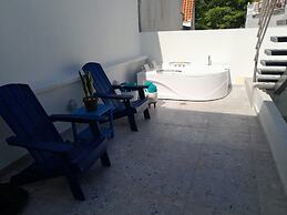 5ct-l 5 Bedroom House In Getsemani De Cartagena With Jacuzzi
