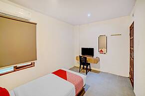 Super OYO 90559 Gamacity Residence