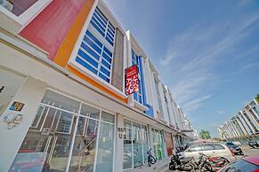 Super OYO 90559 Gamacity Residence