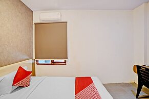 Super OYO 90559 Gamacity Residence