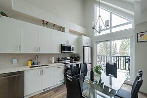 Skyline-Townhouse Combo-AC-Pool-Hot Tub