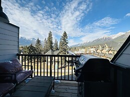 Skyline-Townhouse Combo-AC-Pool-Hot Tub