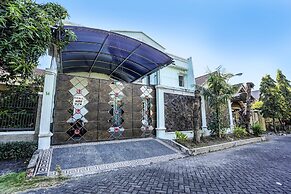 SPOT ON 91524 Victory Homestay Syariah