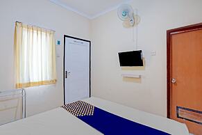 OYO 90622 Hotel Galaksi