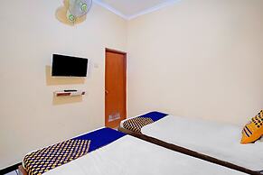 OYO 90622 Hotel Galaksi