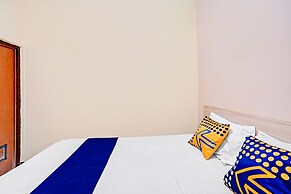 OYO 90622 Hotel Galaksi