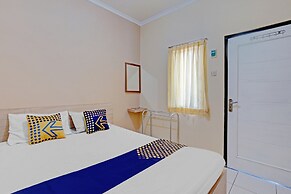 OYO 90622 Hotel Galaksi