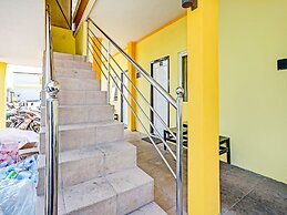 OYO 90622 Hotel Galaksi