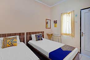 OYO 90622 Hotel Galaksi