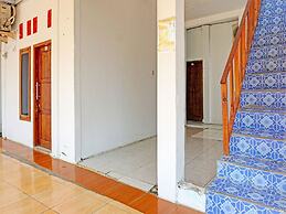 OYO Life 92021 Dua Putra Homestay Klayar