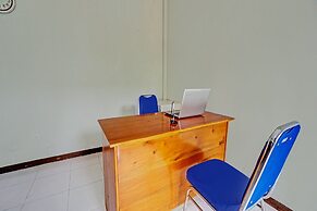 OYO Life 92021 Dua Putra Homestay Klayar