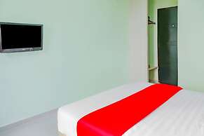 OYO 90269 Hotel Indorasa 2