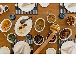 Elevated Family Beach Villa Overlooking Surf Break