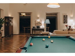 Elevated Family Beach Villa Overlooking Surf Break