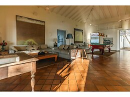 Elevated Family Beach Villa Overlooking Surf Break