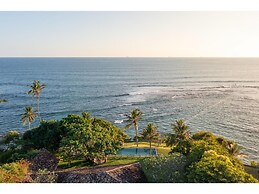 Elevated Family Beach Villa Overlooking Surf Break