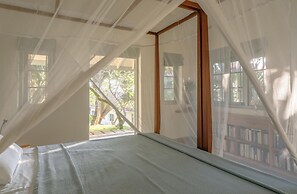 Elevated Family Beach Villa Overlooking Surf Break