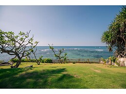 Elevated Family Beach Villa Overlooking Surf Break