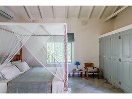 Elevated Family Beach Villa Overlooking Surf Break