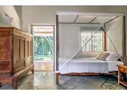 Elevated Family Beach Villa Overlooking Surf Break