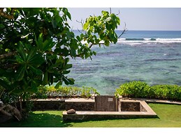Elevated Family Beach Villa Overlooking Surf Break