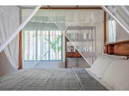 Elevated Family Beach Villa Overlooking Surf Break