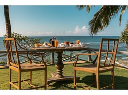Elevated Family Beach Villa Overlooking Surf Break