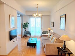 Elegant Apartment in Acropolis