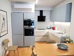 Elegant Apartment in Acropolis