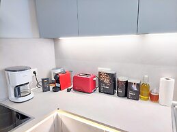 Elegant Apartment in Acropolis