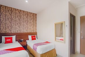 OYO 90312 Bahu Bay Hotel