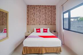 OYO 90312 Bahu Bay Hotel